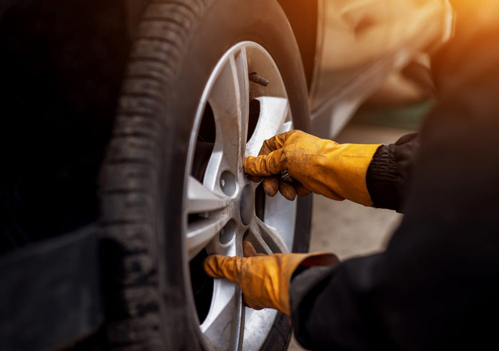 Tire services and seasonal changeovers